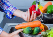 ফল ও সবজি জীবাণুমুক্ত করবেন যেভাবে