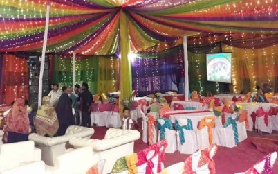 এক বিয়ের খাবার খেয়ে গেলেন অন্য বরযাত্রীরা