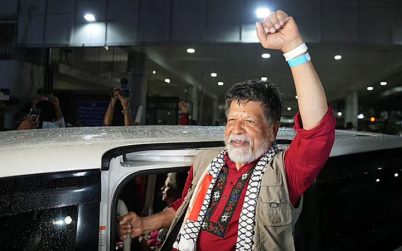 ‘আমাদের কাজ শেষ হয়নি’ দেশে ফিরে বললেন শহিদুল আলম