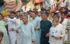 চট্টগ্রাম-১১ আসনে বিএনপির এমপি প্রার্থী আমীর খসরু মাহমুদ চেীধুরীর গণসংযোগে মানুষের ঢল
