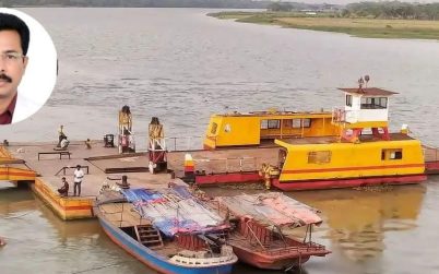 বাকেরগঞ্জে ডিসি রোড ঘাটে ফেরি চালুর সিদ্ধান্ত, প্রশংসায় ভাসছেন এমপি আবুল হোসেন খান