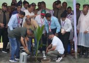 বরিশালে বৃক্ষরোপণ ও ফ্যামিলি কার্ডের উপকারভোগীদের সঙ্গে মতবিনিময় করলেন প্রধানমন্ত্রী তারেক রহমান